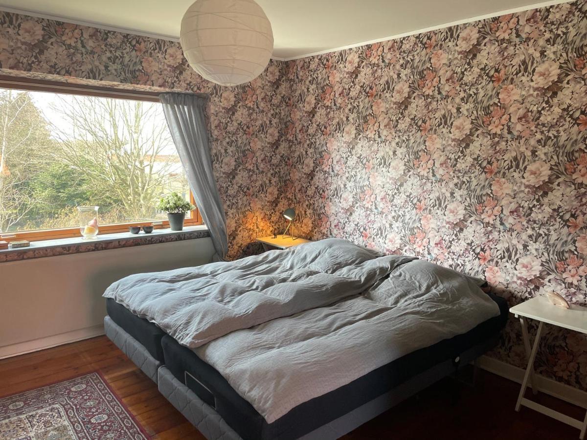 Retro Bolig - Fyldt Med Hygge! Ingen Luksus Apartment Kolind Ngoại thất bức ảnh